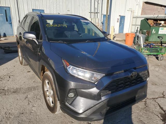 Photo 4 from auction – 2019 TOYOTA RAV4 XLE with VIN JTMW1RFVXKD502279
