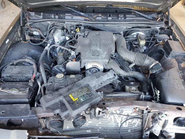 Photo 11 from auction – 2004 MERCURY GRAND MARQ with VIN 2MEFM74WX4X631771