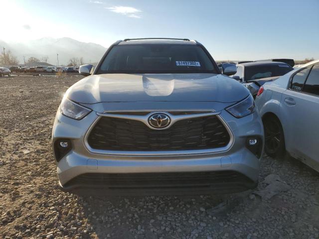 Photo 5 from auction – 2022 TOYOTA HIGHLANDER with VIN 5TDHZRBH7NS588077