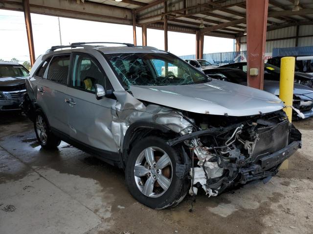Photo 4 from auction – 2012 KIA SORENTO EX with VIN 5XYKU3A67CG298241