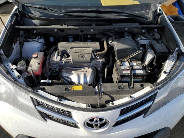 Photo 12 from auction – 2015 TOYOTA RAV4 LE with VIN JTMBFREV1FD108760