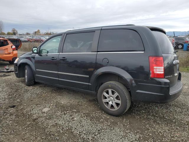 Photo 2 from auction – 2010 CHRYSLER TOWN & COU with VIN 2A4RR5D14AR243650