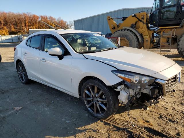 Photo 4 from auction – 2018 MAZDA 3 TOURING with VIN 3MZBN1V38JM202776