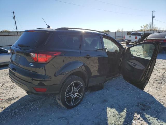Photo 3 from auction – 2019 FORD ESCAPE SEL with VIN 1FMCU0HD1KUA34237