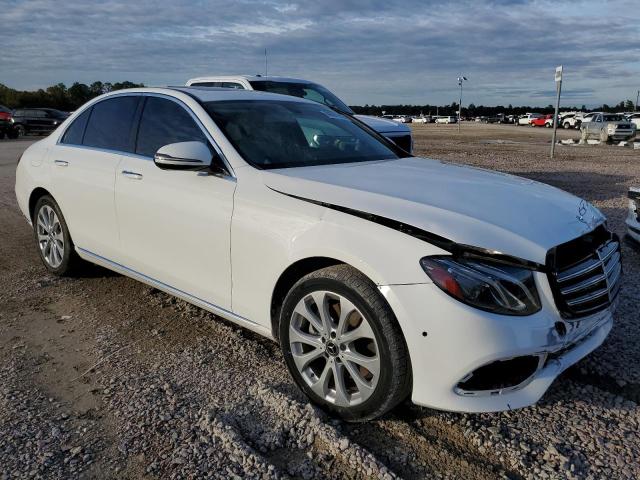 Photo 4 from auction – 2018 MERCEDES-BENZ E 300 with VIN WDDZF4JB8JA351902