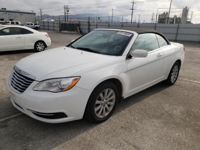CHRYSLER 200 TOURIN 2013 with VIN 1C3BCBEG5DN687197 - Photo from auction