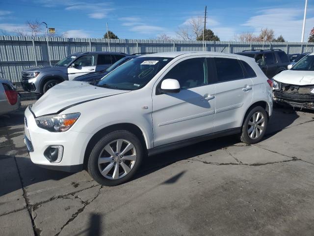MITSUBISHI OUTLANDER 2015 с VIN 4A4AR4AU1FE025609 - Фото с аукциона