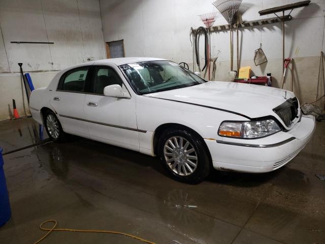 Photo 4 from auction – 2003 LINCOLN TOWN CAR E with VIN 1LNHM81W93Y624728