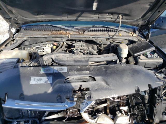 Photo 12 from auction – 2004 CHEVROLET SUBURBAN K with VIN 1GNFK16Z94J202181