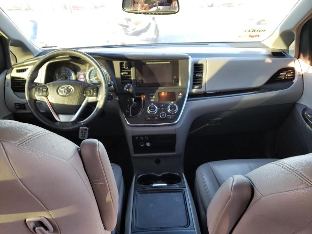 Photo 8 from auction – 2017 TOYOTA SIENNA XLE with VIN 5TDYZ3DC6HS837438
