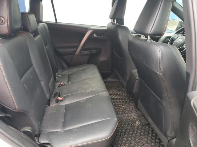 Photo 11 from auction – 2016 TOYOTA RAV4 SE with VIN 2T3JFREV1GW506468