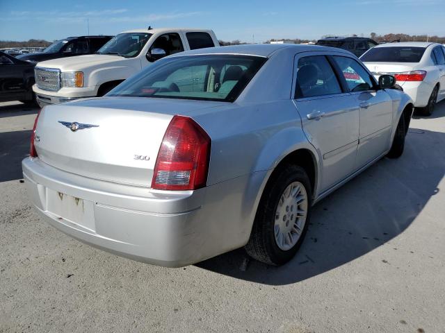Photo 3 from auction – 2005 CHRYSLER 300 with VIN 2C3JA43R85H696505