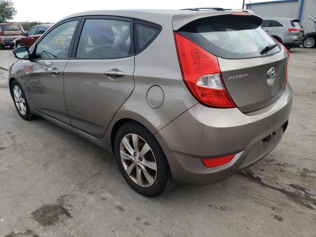 Photo 2 from auction – 2013 HYUNDAI ACCENT with VIN KMHCU5AEXDU140222