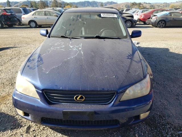 Photo 5 from auction – 2001 LEXUS IS 300 with VIN JTHBD182310015536