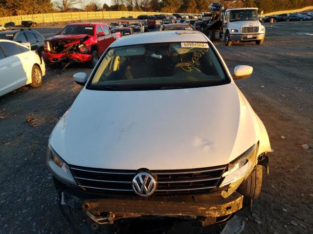 Photo 5 from auction – 2017 VOLKSWAGEN JETTA S with VIN 3VW2B7AJ5HM284525