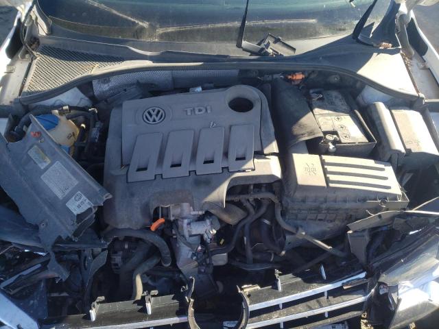 Photo 11 from auction – 2012 VOLKSWAGEN PASSAT SEL with VIN 1VWCN7A3XCC033989