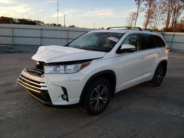 TOYOTA HIGHLANDER 2017 with VIN 5TDBZRFH3HS470841 - Photo from auction