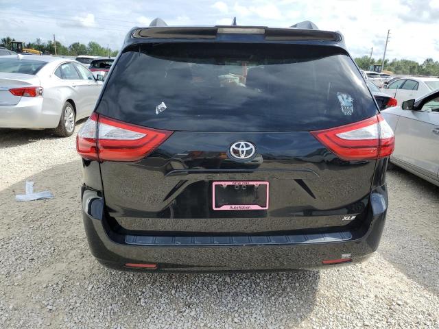 Photo 6 from auction – 2018 TOYOTA SIENNA XLE with VIN 5TDYZ3DC3JS925854