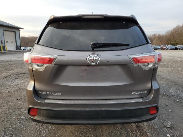Foto 6 de la subasta – 2016 TOYOTA HIGHLANDER con VIN 5TDJKRFH6GS294866