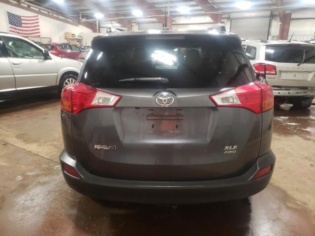 Photo 6 from auction – 2015 TOYOTA RAV4 XLE with VIN JTMRFREV0FD136807