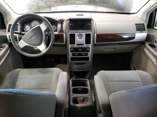 Photo 8 from auction – 2010 CHRYSLER TOWN & COU with VIN 2A4RR5D17AR351986