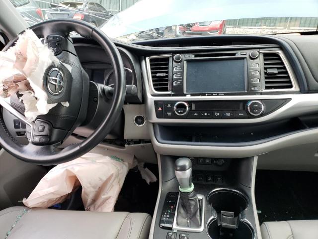 Photo 8 from auction – 2018 TOYOTA HIGHLANDER with VIN 5TDJZRFH8JS913583