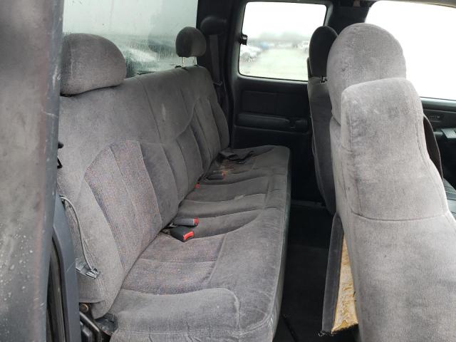 Photo 10 from auction – 2001 CHEVROLET SILVERADO with VIN 1GCHC29111E295258