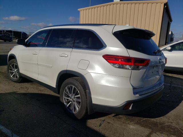 Photo 2 from auction – 2019 TOYOTA HIGHLANDER with VIN 5TDJZRFH8KS571778