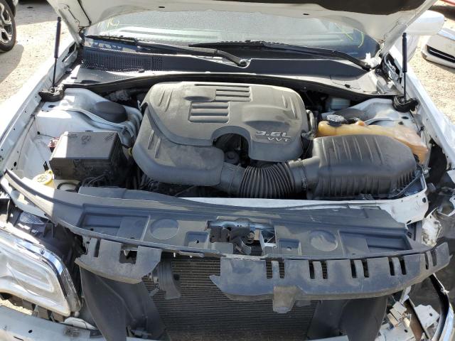 Photo 11 from auction – 2013 CHRYSLER 300 with VIN 2C3CCAAG5DH508153
