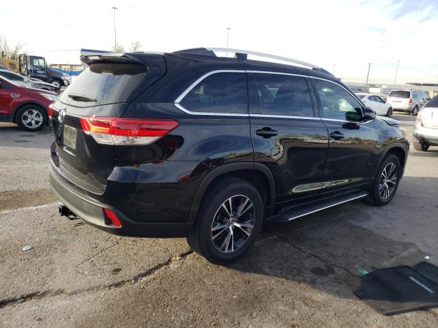 Photo 3 from auction – 2018 TOYOTA HIGHLANDER with VIN 5TDZZRFH6JS279791