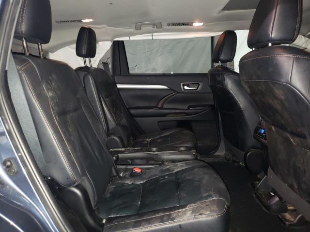 Photo 11 from auction – 2019 TOYOTA HIGHLANDER with VIN 5TDJZRFH9KS738682