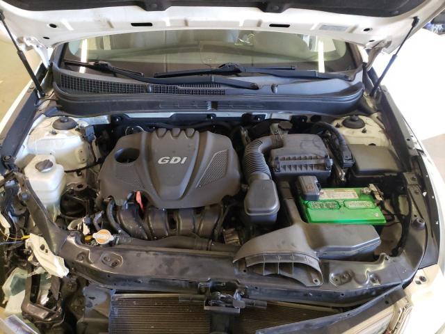 Photo 11 from auction – 2011 HYUNDAI SONATA SE with VIN 5NPEC4AC1BH055480