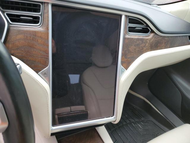 Photo 9 from auction – 2017 TESLA MODEL S with VIN 5YJSA1E27HF229049