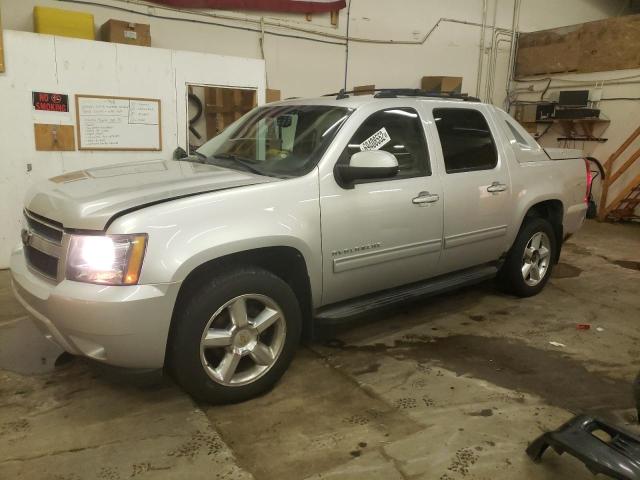 CHEVROLET AVALANCHE 2011 with VIN 3GNTKEE32BG312298 - Photo from auction