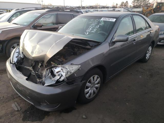 TOYOTA CAMRY LE 2005 with VIN 4T1BE32K25U961396 - Photo from auction
