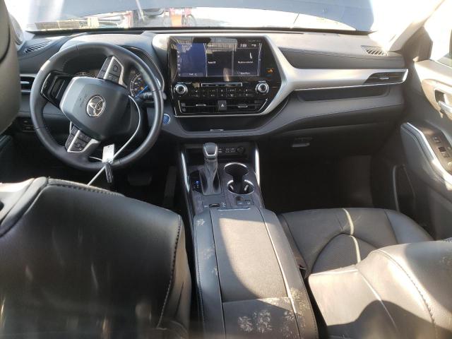 Фото 8 с аукциона – 2022 TOYOTA HIGHLANDER с VIN 5TDEBRCH4NS075536