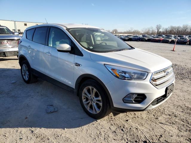 Photo 4 from auction – 2019 FORD ESCAPE SE with VIN 1FMCU0GD2KUC26039