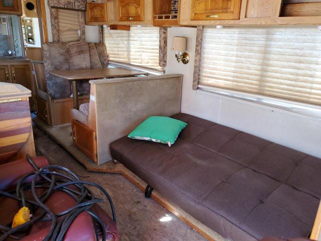 Photo 10 from auction – 2000 DAMO MOTORHOME with VIN 1FCNF53S8Y0A03805