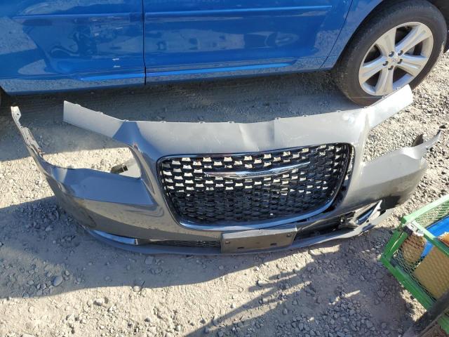 Photo 12 from auction – 2019 CHRYSLER 300 S with VIN 2C3CCABG2KH689398