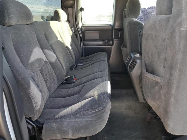 Photo 10 from auction – 2003 CHEVROLET SILVERADO with VIN 2GCEC19V331121941