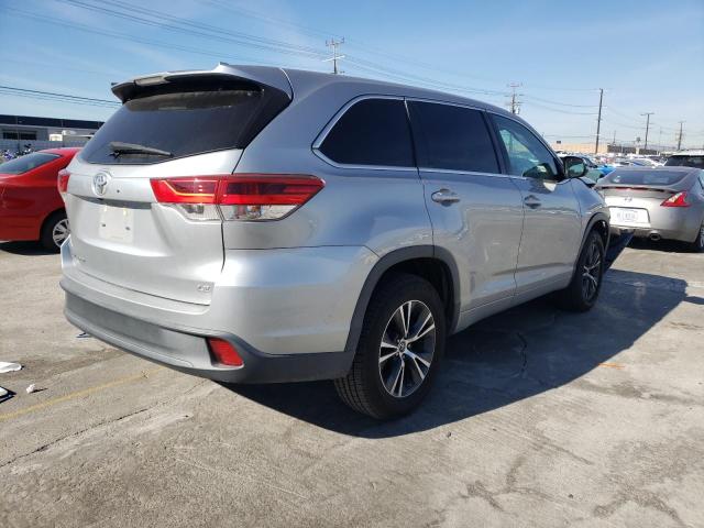 Photo 3 from auction – 2017 TOYOTA HIGHLANDER with VIN 5TDZZRFH6HS190183