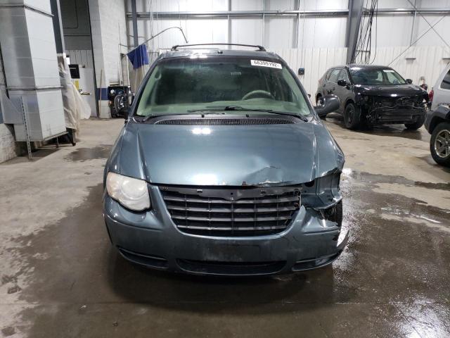 Photo 5 from auction – 2007 CHRYSLER TOWN & COU with VIN 2A4GP54L67R223567