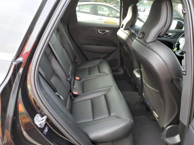 Photo 11 from auction – 2019 VOLVO XC60 T5 MO with VIN LYV102DK7KB197315