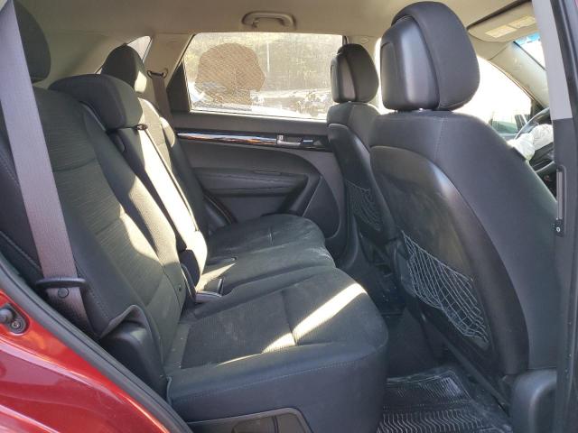 Photo 11 from auction – 2014 KIA SORENTO LX with VIN 5XYKTCA68EG543067