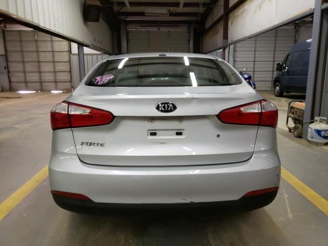 Zdjęcie 6 z aukcji – 2015 KIA FORTE LX z VIN KNAFK4A60F5345830