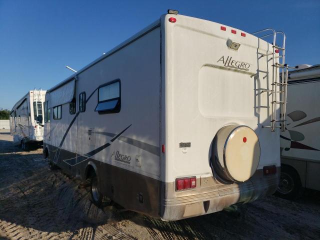 Photo 3 from auction – 2003 WORKHORSE CUSTOM CHASSIS W22 with VIN 5B4MP67G833363304