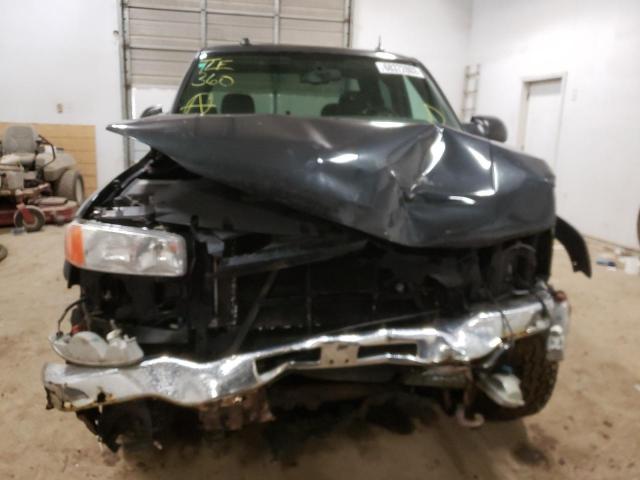 Photo 5 from auction – 2005 GMC SIERRA K25 with VIN 1GTHK29U05E219775