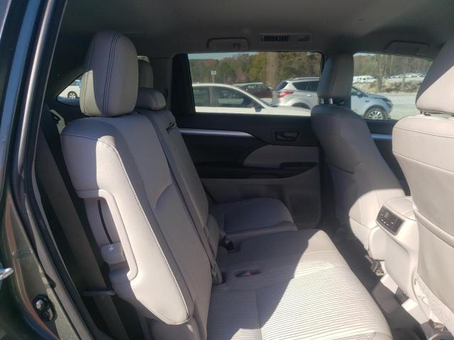 Photo 11 from auction – 2017 TOYOTA HIGHLANDER with VIN 5TDZZRFH4HS192742