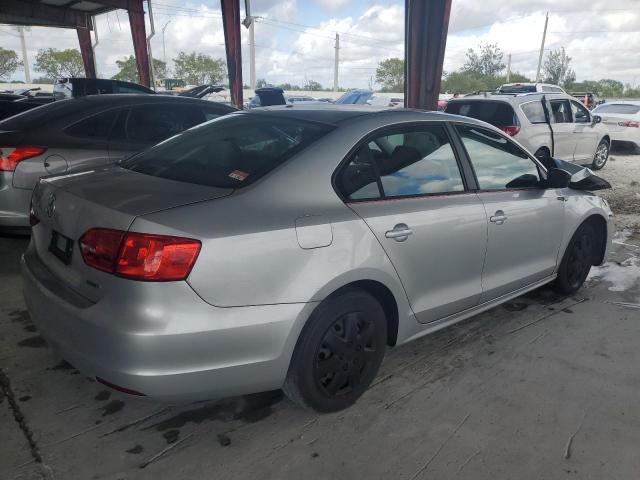 Photo 3 from auction – 2014 VOLKSWAGEN JETTA BASE with VIN 3VW2K7AJ1EM327611
