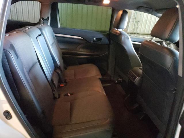 Photo 11 from auction – 2018 TOYOTA HIGHLANDER with VIN 5TDZZRFH7JS235198